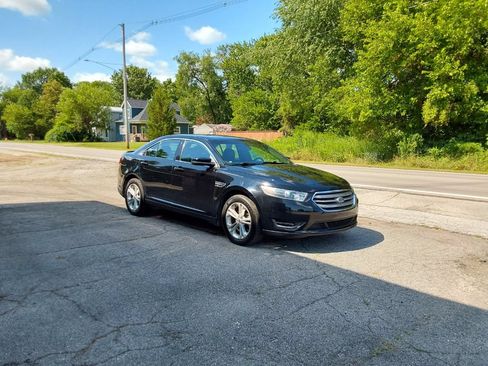 Used 2016 Ford Taurus SEL w/ Equipment Group 201A AWD/4WD image 5