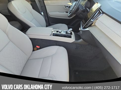 Used 2026 Volvo XC90 B6 Plus AWD/4WD image 14
