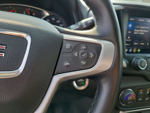 Used 2024 GMC Terrain SLT AWD/4WD image 28