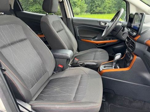 Certified 2022 Ford EcoSport SE w/ SE Appearance Package AWD/4WD image 18