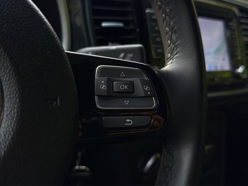 Used 2014 Volkswagen Beetle R-Line FWD image 32