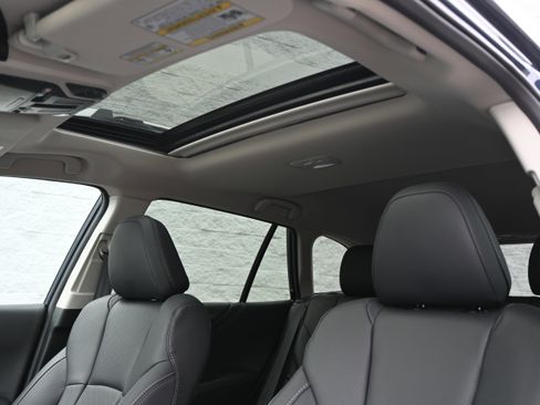 Certified 2025 Subaru Outback Touring w/ Popular Package #2 image 30