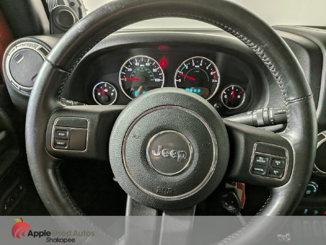 Used 2011 Jeep Wrangler Unlimited Sahara AWD/4WD image 16