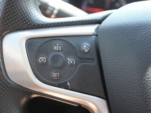 Used 2023 GMC Acadia SLE FWD image 35