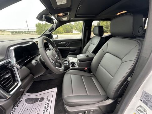 New 2026 GMC Canyon Elevation w/ Convenience Package image 12