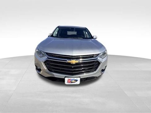 Used 2018 Chevrolet Traverse LT image 3
