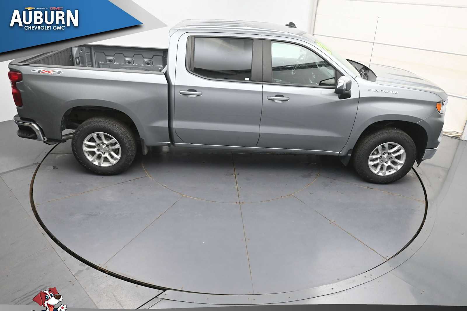 Used 2024 Chevrolet Silverado 1500 LT AWD/4WD image 35