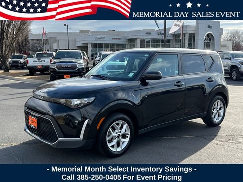 Used 2023 Kia Soul LX w/ Option Group 015 FWD image 1