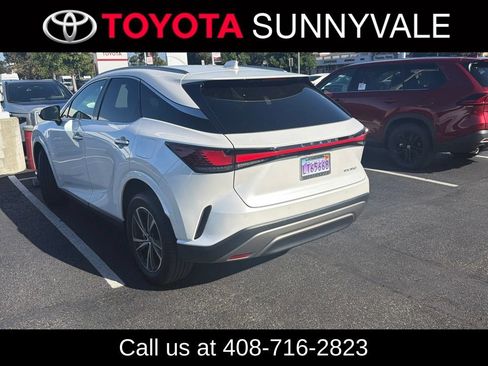 Used 2024 Lexus RX 350 FWD w/ Technology Package image 2