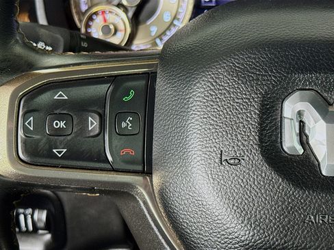 Used 2022 RAM 1500 Limited w/ Body Color Bumper Group AWD/4WD image 13