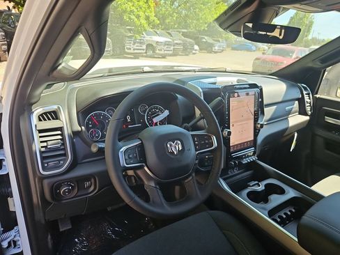 New 2026 RAM 2500 Big Horn AWD/4WD image 13