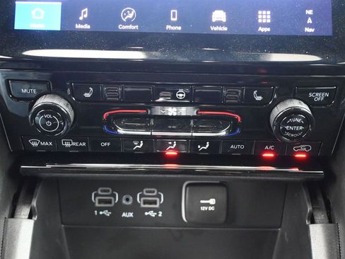 New 2025 Jeep Grand Cherokee L Limited w/ Black Appearance Package RWD image 6