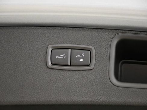 Certified 2026 Porsche Macan AWD/4WD image 58
