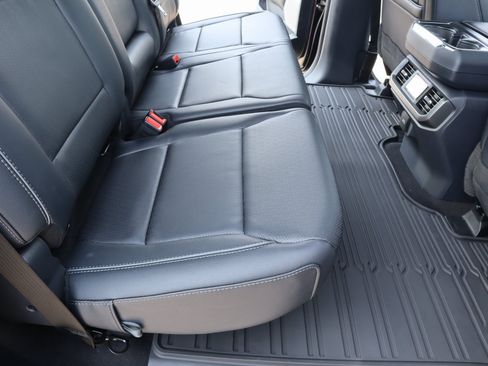 New 2025 Ford F150 Lariat w/ FX4 Off-Road Package image 16