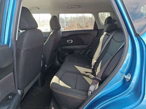 Used 2016 Kia Soul + w/ Designer's Package image 10