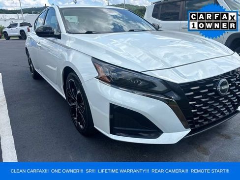 Used 2024 Nissan Altima 2.5 SR FWD image 1