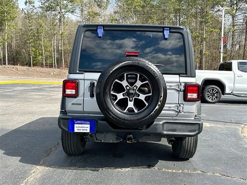 Used 2021 Jeep Wrangler Unlimited Sport image 15