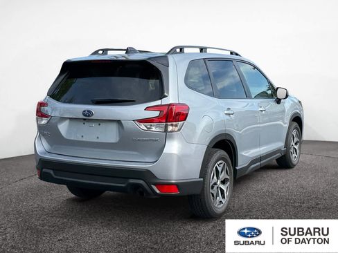 Used 2024 Subaru Forester Premium AWD/4WD image 3