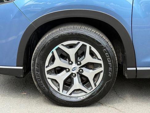 Used 2023 Subaru Forester Premium AWD/4WD image 12