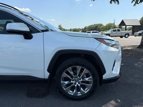 Used 2022 Toyota RAV4 XLE Premium FWD image 41