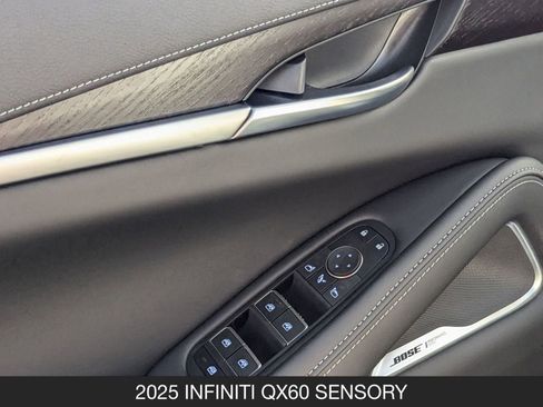 Used 2025 INFINITI QX60 Sensory image 15
