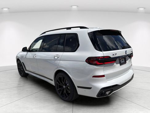 New 2027 BMW X7 xDrive40i w/ Executive Package AWD/4WD image 6