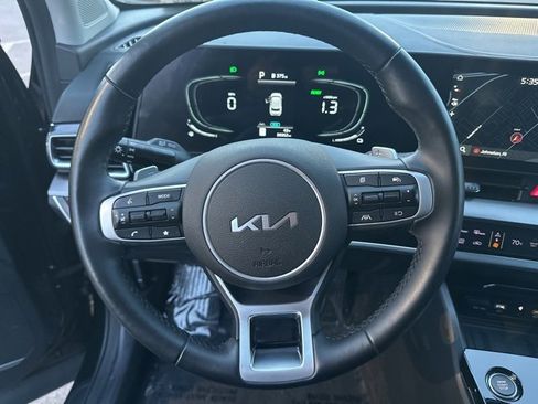 Used 2023 Kia Sportage EX w/ EX Premium Package image 13