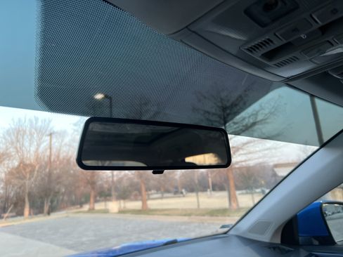 Certified 2022 Volkswagen Taos SE image 25