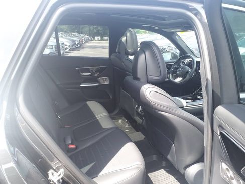 Certified 2025 Mercedes-Benz GLC 300 4MATIC image 15
