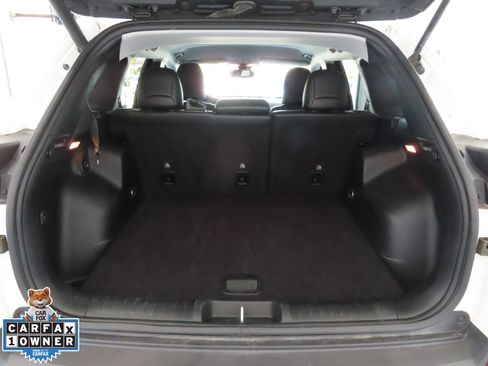 Used 2023 Jeep Cherokee Altitude Lux image 24