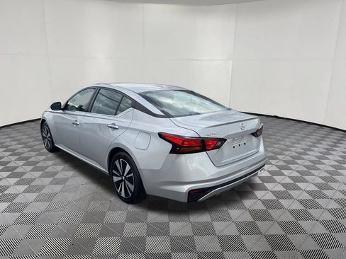 Used 2021 Nissan Altima 2.5 SV FWD image 7