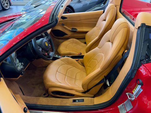 Used 2016 Ferrari 488 Spider image 26