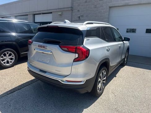 Used 2021 GMC Terrain SLT AWD/4WD image 10