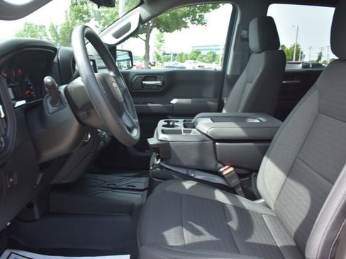 New 2026 Chevrolet Silverado 1500 Custom w/ LPO, Dark Essentials Package AWD/4WD image 18