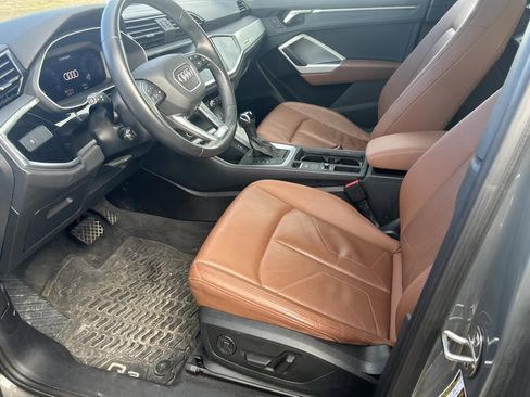 Used 2021 Audi Q3 2.0T Premium w/ Convenience Package image 10