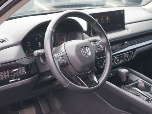 Used 2023 Honda Accord EX-L image 16