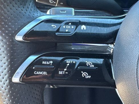 Used 2021 Mercedes-Benz E 450 Cabriolet image 31