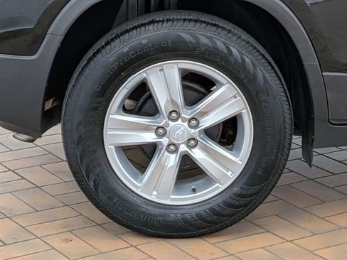 Used 2019 Chevrolet Trax LT w/ LT Convenience Package FWD image 9