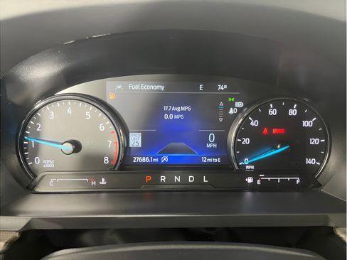 Used 2024 Ford Explorer Limited AWD/4WD image 18