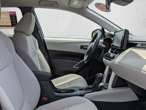 Used 2022 Toyota Corolla Cross LE FWD image 24