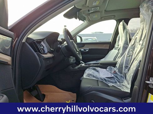 New 2026 Volvo XC90 B6 Plus w/ Protection Package Premier image 10