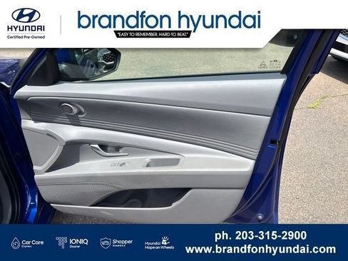 Used 2024 Hyundai Elantra SEL w/ Convenience Package FWD image 8