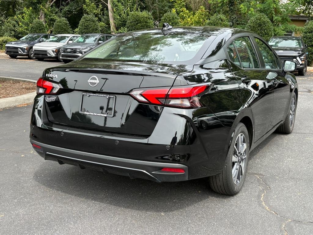 Used 2025 Nissan Versa SV FWD image 6