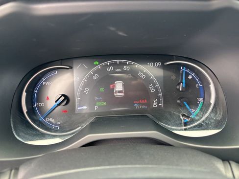Used 2022 Toyota RAV4 SE w/ Weather & Moonroof Package AWD/4WD image 23