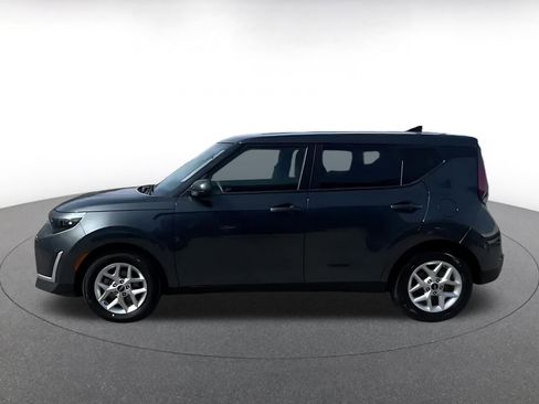 Used 2025 Kia Soul LX w/ LX Technology Package image 7
