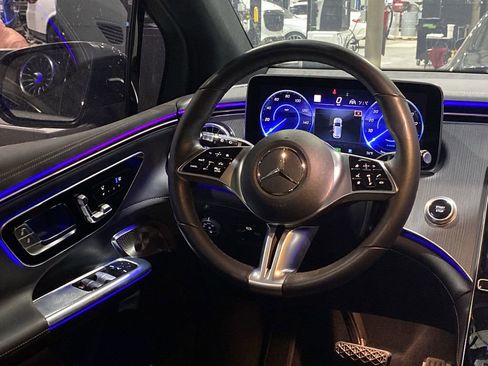 Used 2023 Mercedes-Benz EQE 350+ SUV image 3