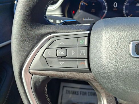 New 2025 Jeep Grand Cherokee Limited w/ Black Appearance Package image 26