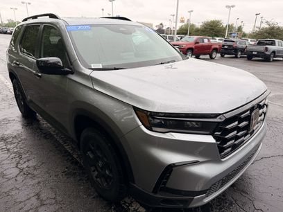 Used 2025 Honda Pilot TrailSport