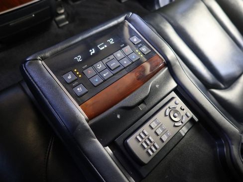 Used 2017 Lexus LX 570 4WD image 35