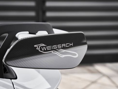 Used 2026 Porsche 911 GT3 w/ Weissach Package RWD image 16